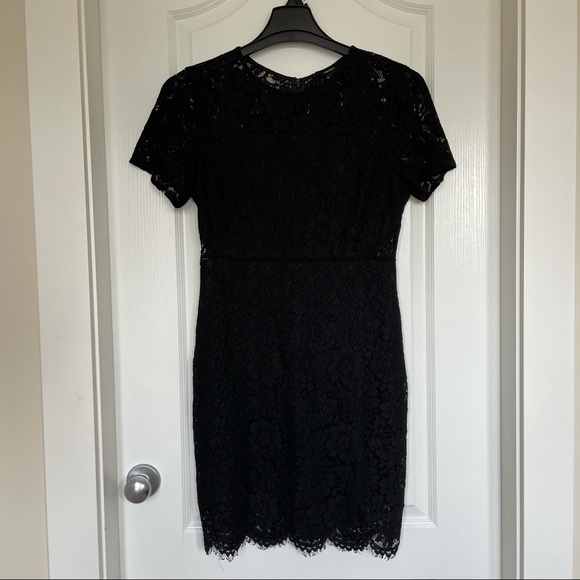 ⚡️ F21 Lace Dress - Picture 1 of 5